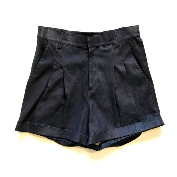 SPRWMN Deep Pleat Trouser Leather Shorts Womens Small Navy Blue High Rise Cuffed - Picture 1 of 11